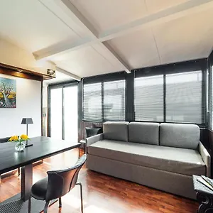  Apartment Mikka Studios: Luxury